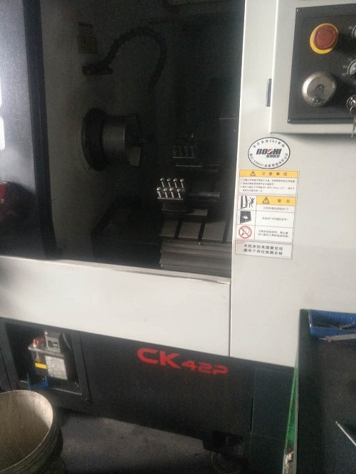 西安數控機床：寶雞CK42P